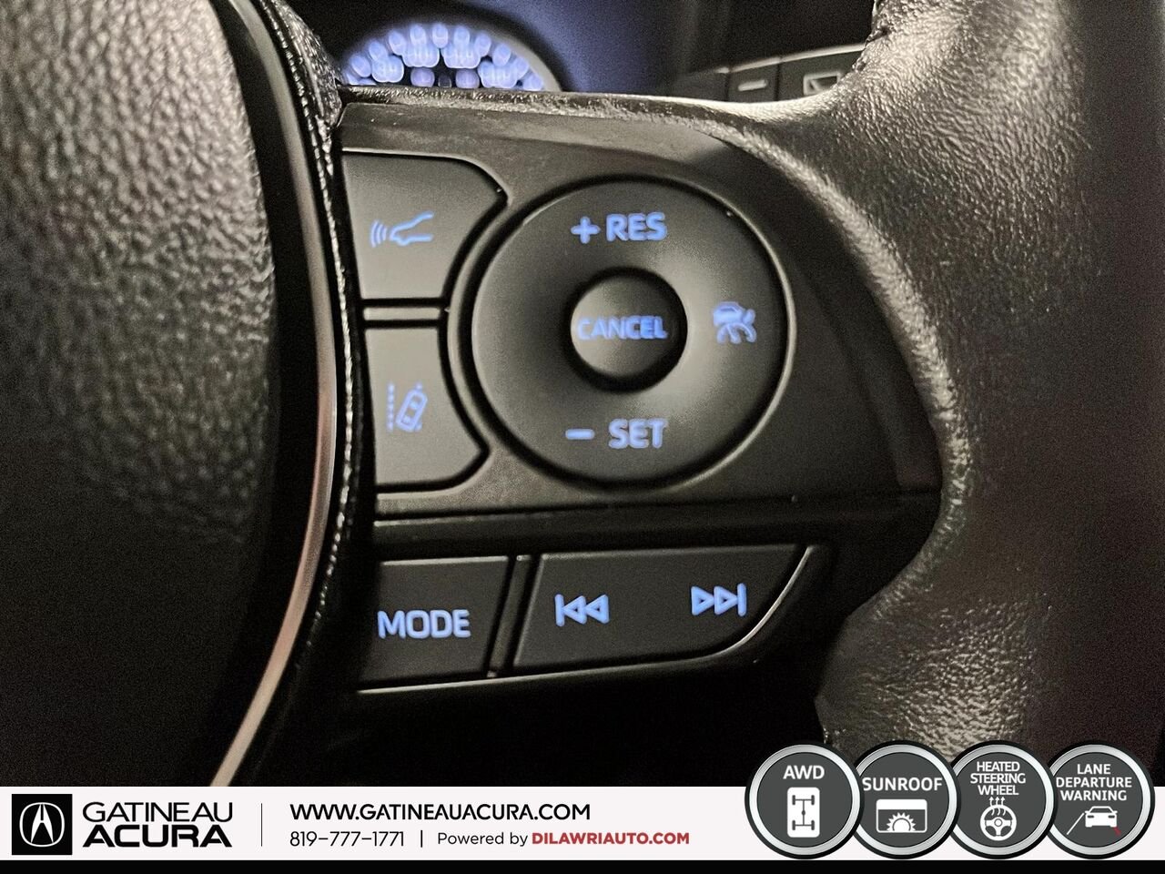 Toyota RAV4 XLE AWD 2020 Bleu Ottawa & Gatineau - photo #11