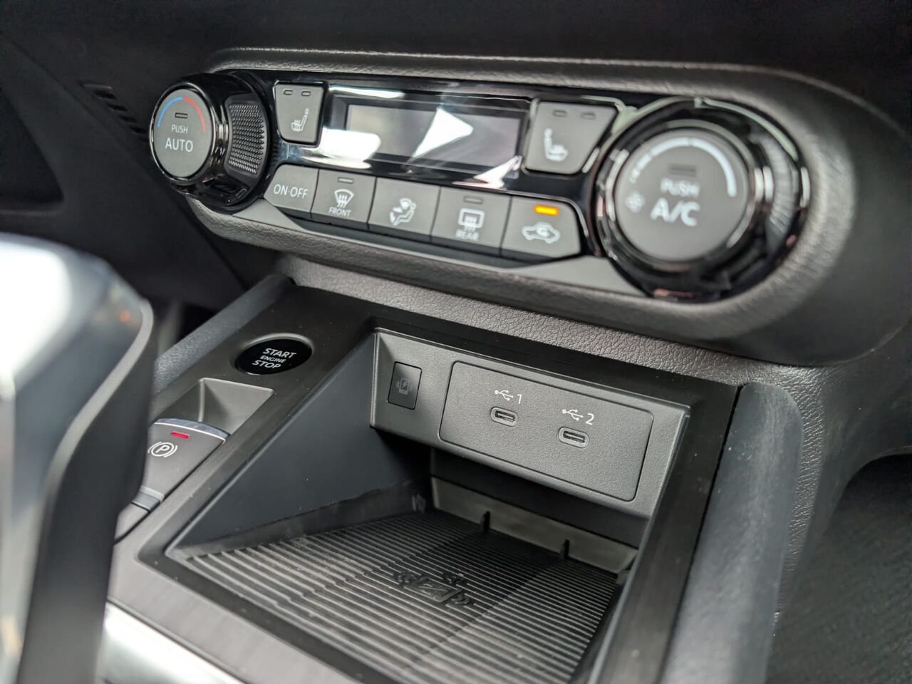 NISSAN Kicks KICKS SV PRIVIL GE 2026 Bronze canyon métallisé Châteauguay - photo #16