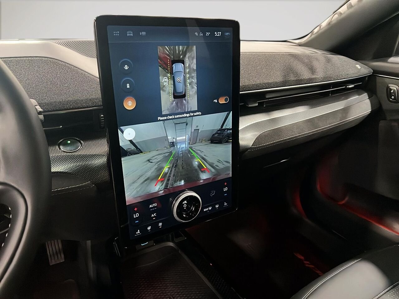 2023 Ford Mustang Mach-E Québec - photo #17