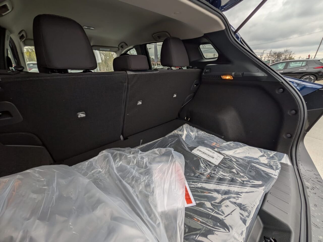 NISSAN Kicks KICKS SV AVANT 2026 Bleu foncé nacré Châteauguay - photo #10