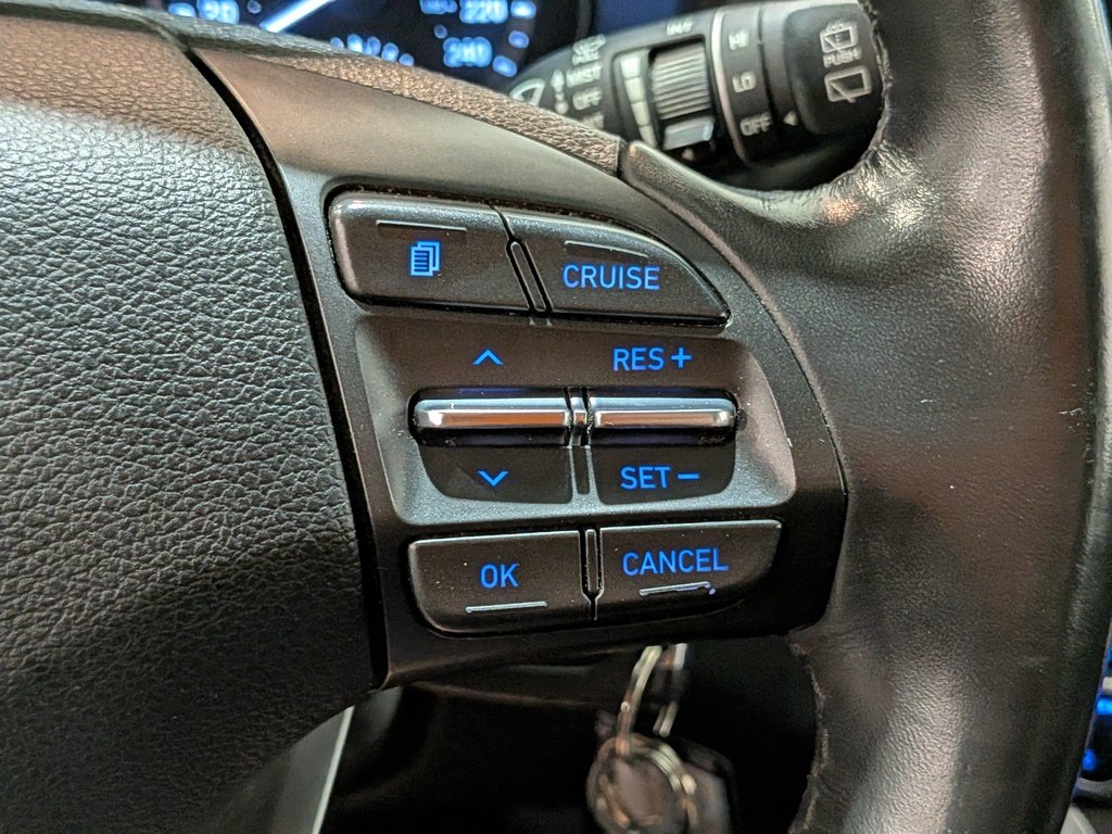 2018 Hyundai Elantra GT GL Auto White Val-David - photo #15