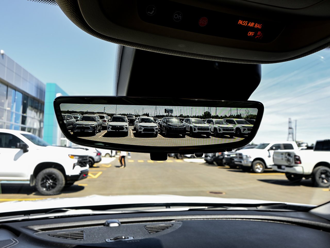 2022 Buick Envision AWD 4dr Avenir White Sherwood Park - photo #28