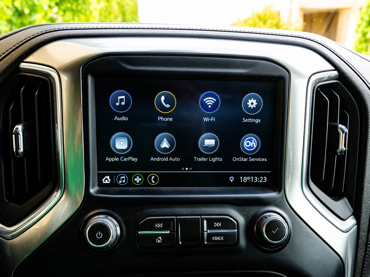 2023 Chevrolet Silverado 2500HD 4WD Crew Cab 159 LT White Sherwood Park - photo #23