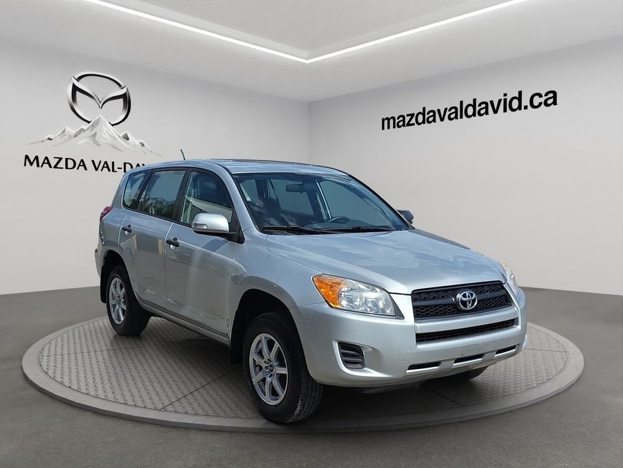 Toyota RAV4 Base I4 4 portes à deux roues motrices, cruise control, vitres électriques 2010 Gris