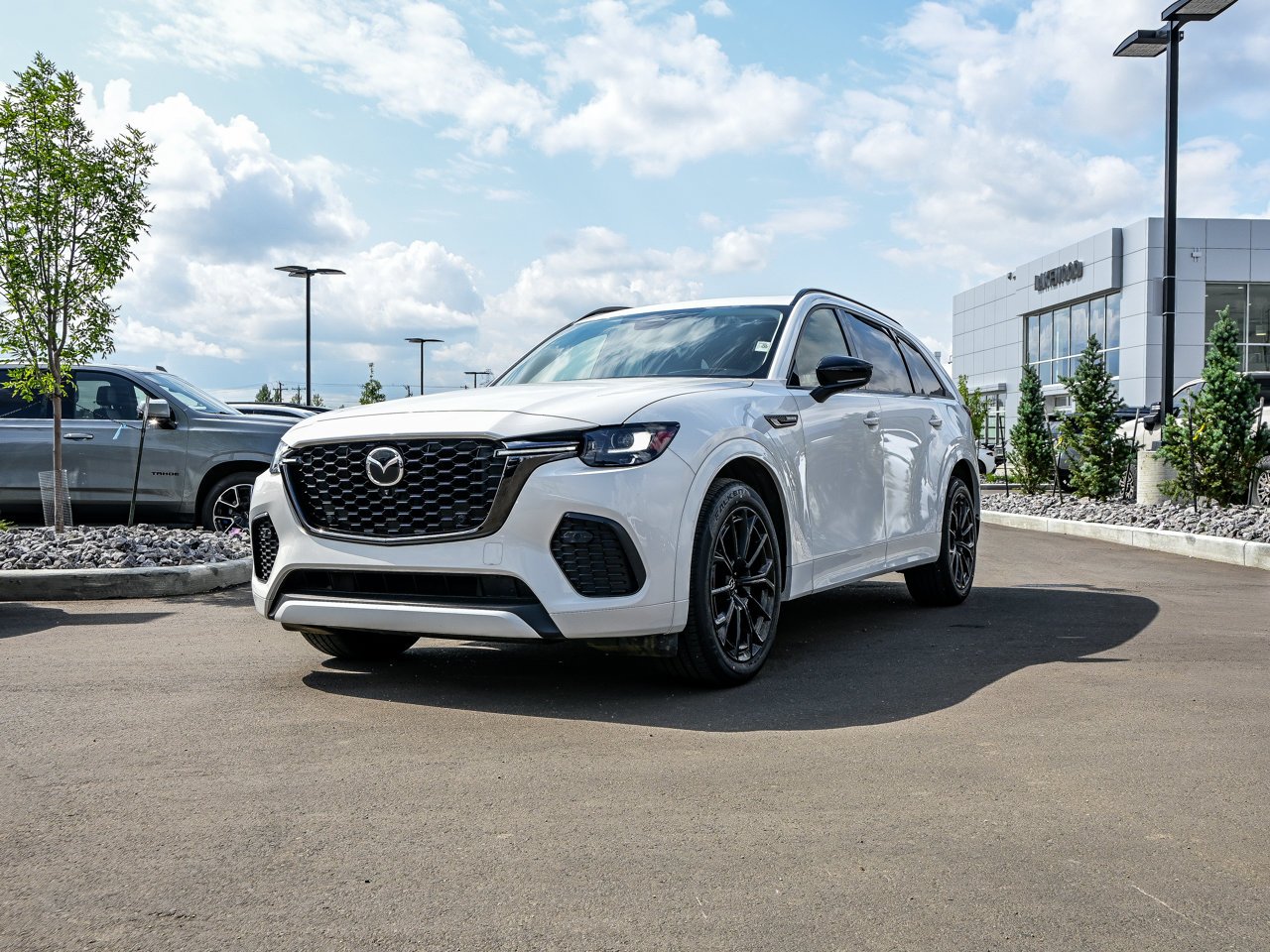 2025 Mazda CX-70 MHEV GT AWD White Sherwood Park - photo #3
