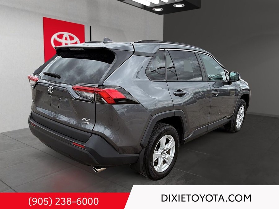 2021 Toyota RAV4 2021 Grey
