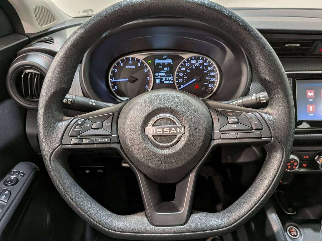 2024 Nissan Kicks S FWD Black Val-David - photo #14