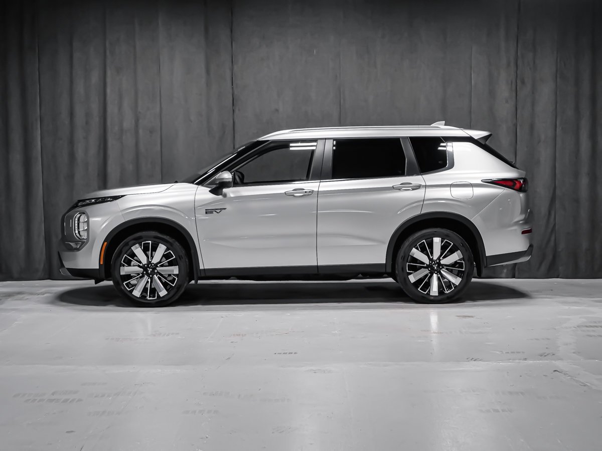 Mitsubishi Outlander PHEV SEL 2026 Fini Gris pierre de lune de qualité supérieure Montréal - photo #2