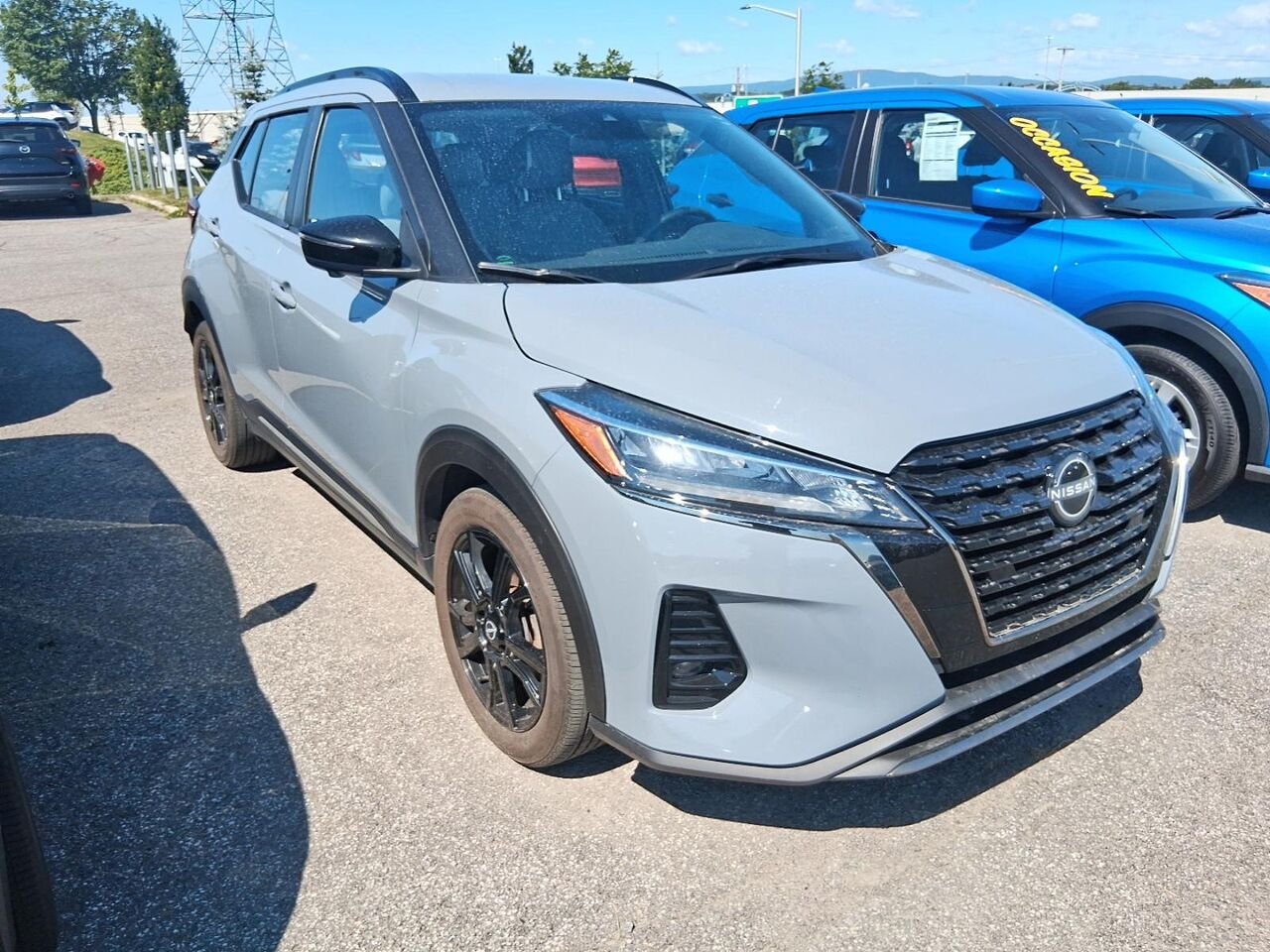 Nissan Kicks SR 2023 Gris Québec - photo #0