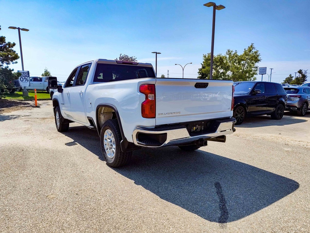 2025 Chevrolet Silverado 3500HD 4WD Crew Cab 159 LT White Sherwood Park - photo #4