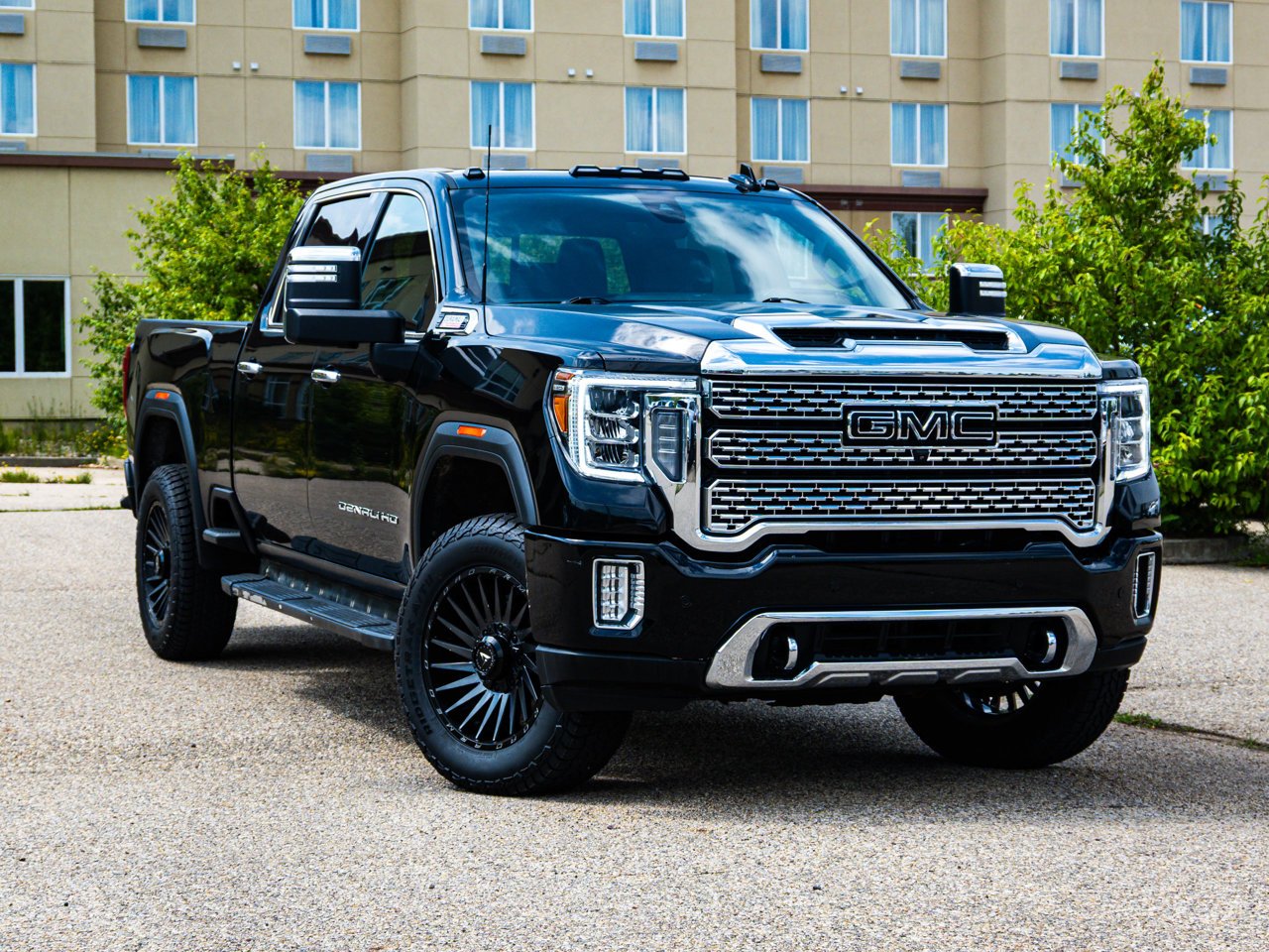 2021 GMC Sierra 2500HD 4WD Crew Cab 159 Denali Black Sherwood Park - photo #1