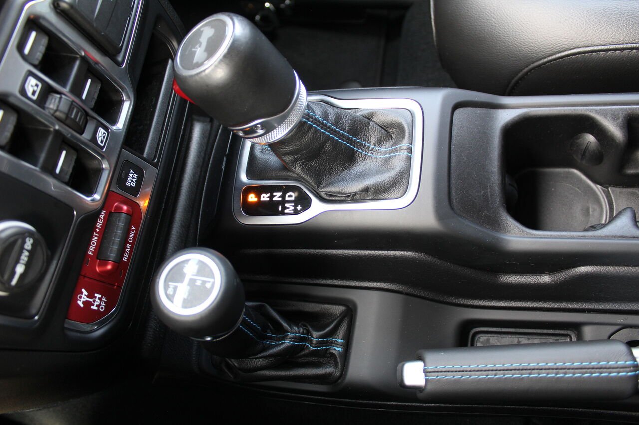 2022 Jeep Wrangler 4xe VIN: 1C4JJXR68NW274147 Black Sainte-Rose - photo #16