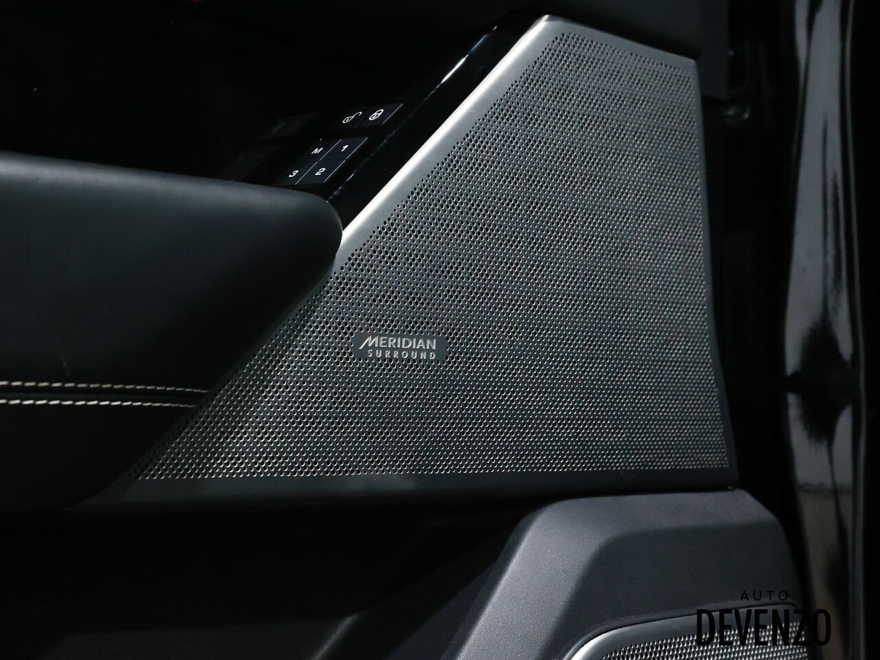 Land Rover Range Rover Velar 2018 Noir Saint-Eustache - photo #11