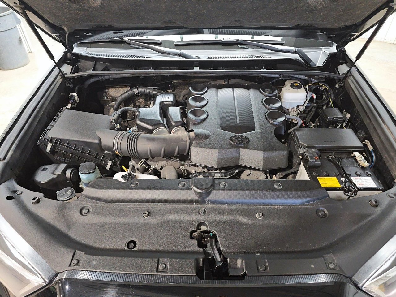 Toyota 4Runner NIV JTEKU5JR5P6092975 2023 Noir Baie-Comeau - photo #8