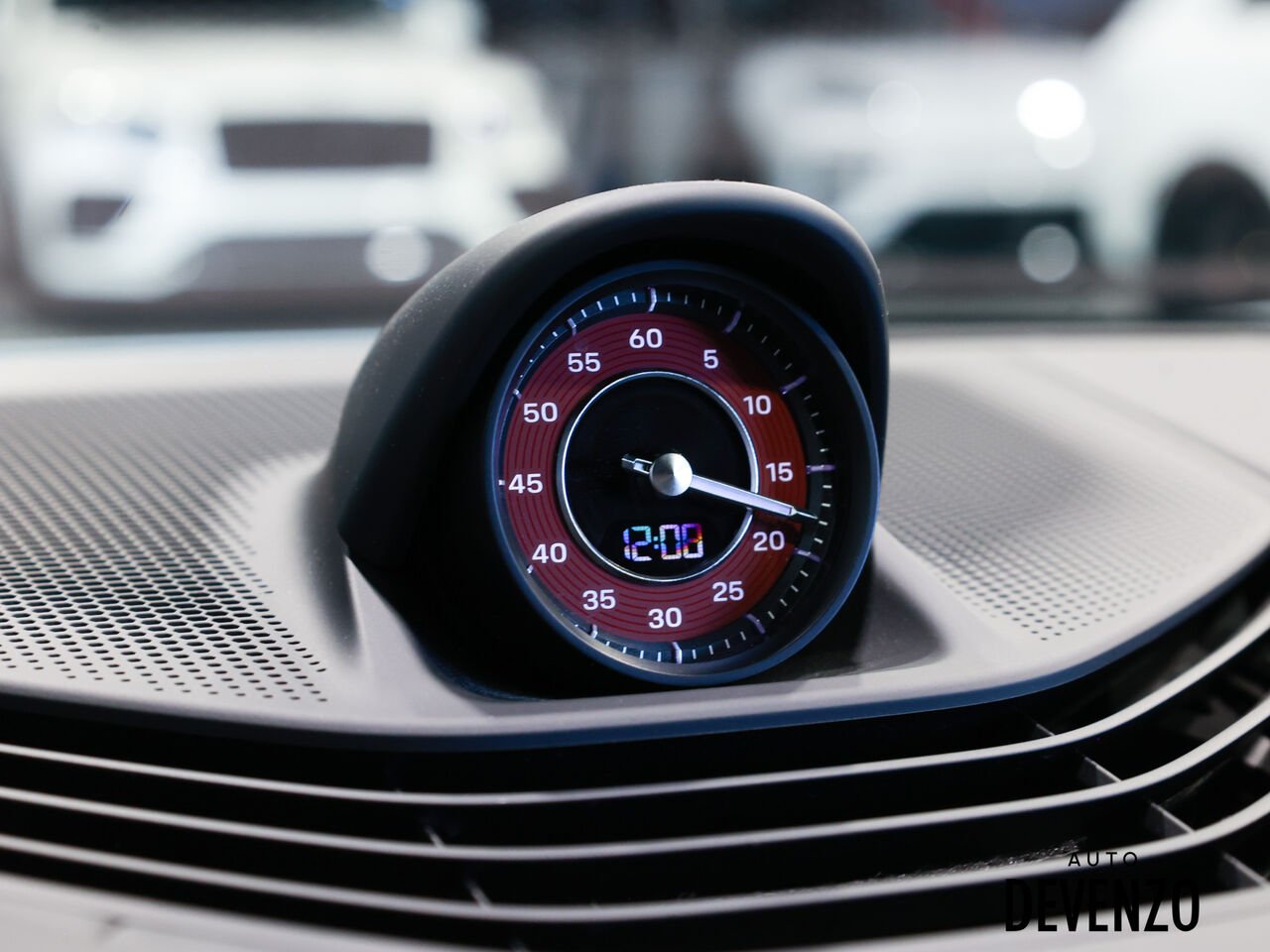 2023 Porsche Taycan White Saint-Eustache - photo #16