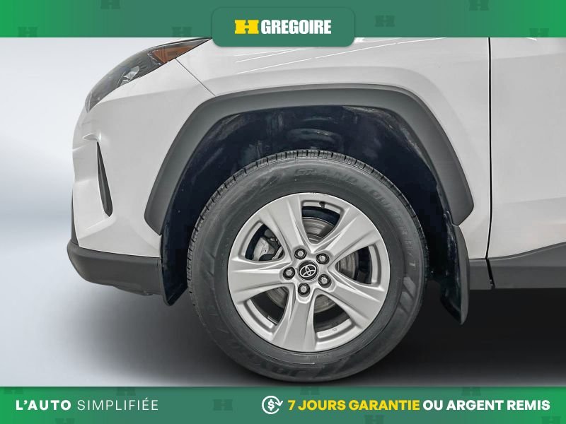 2019 Toyota Rav 4 White Laval - photo #27
