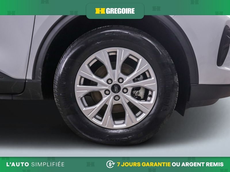 2025 Ford Escape Grey Laval - photo #29