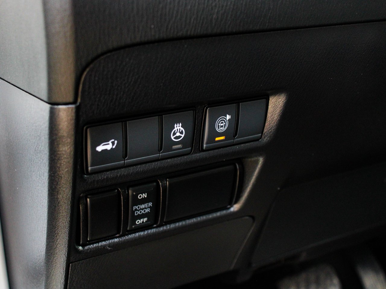 2024 Nissan Armada 4x4 SL White Sherwood Park - photo #17