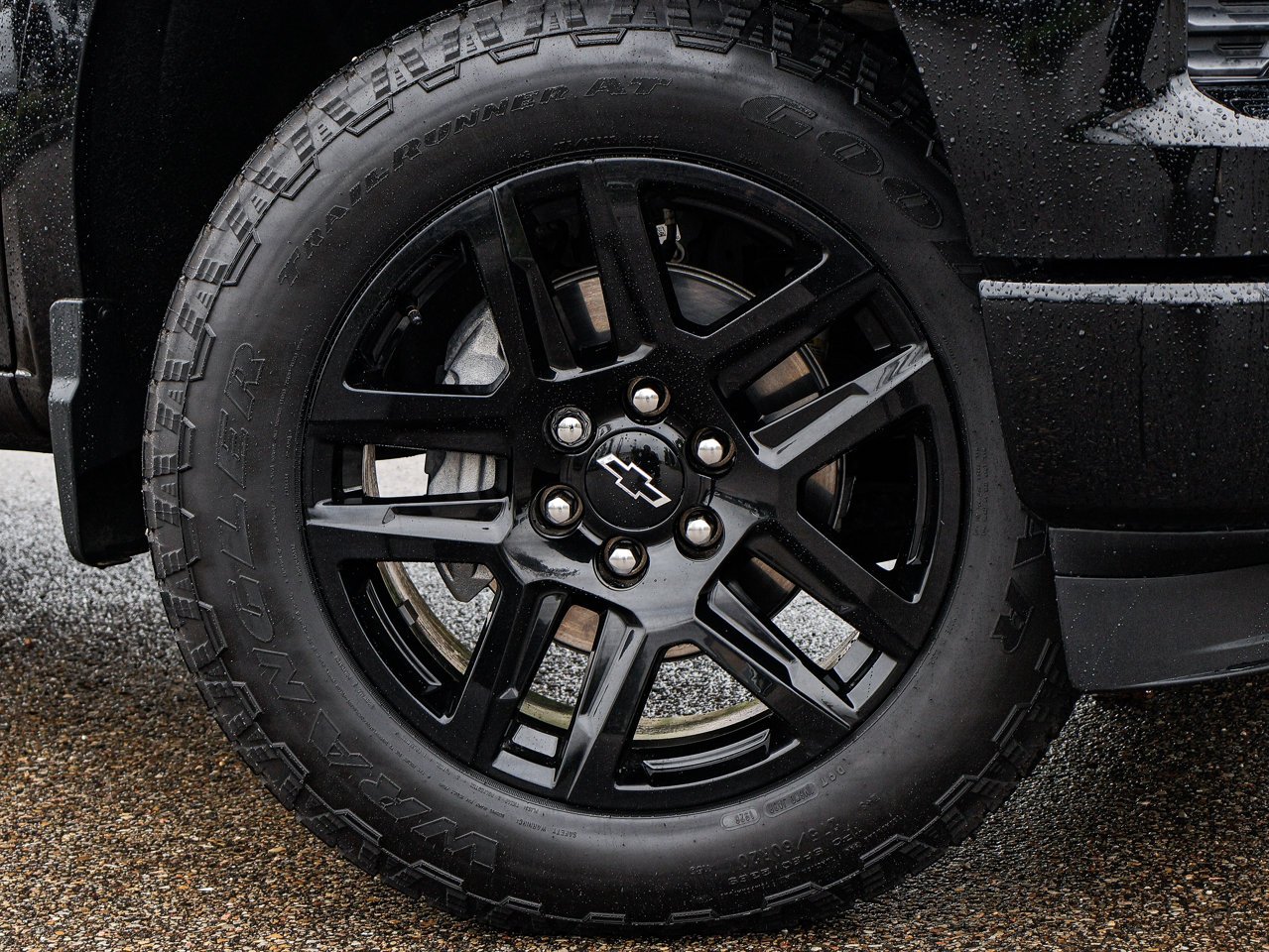 2024 Chevrolet Silverado 1500 4WD Crew Cab 147 RST Black Sherwood Park - photo #5