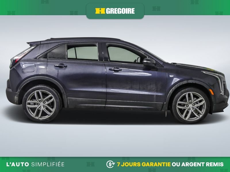 2023 Cadillac XT4 Grey Laval - photo #8