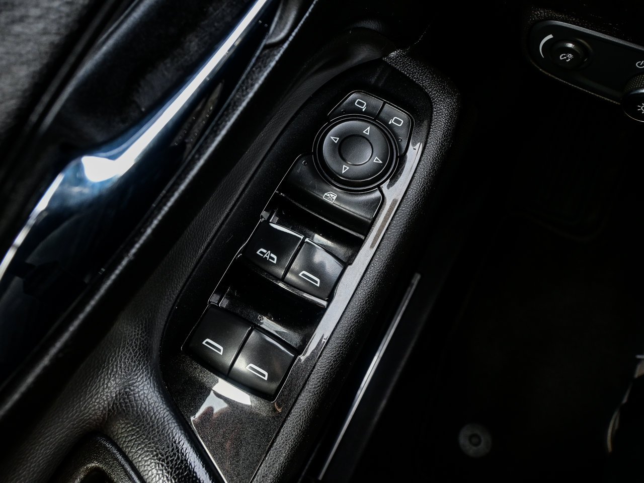 2023 Chevrolet Equinox AWD 4dr Premier Black Sherwood Park - photo #17