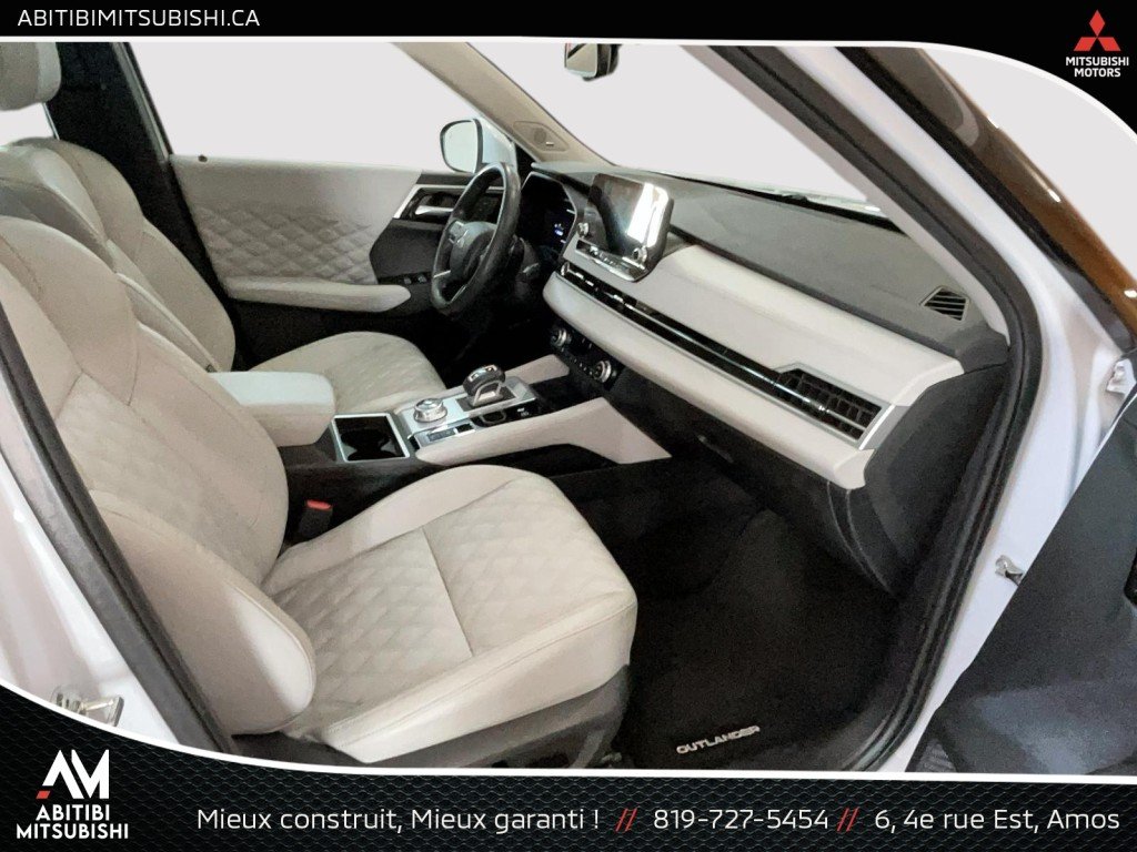 Mitsubishi Outlander PHEV 2023 Blanc Amos - photo #14