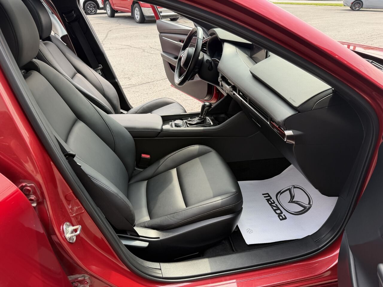 2025 Mazda Mazda3 Sport Red Lac Mégantic - photo #13