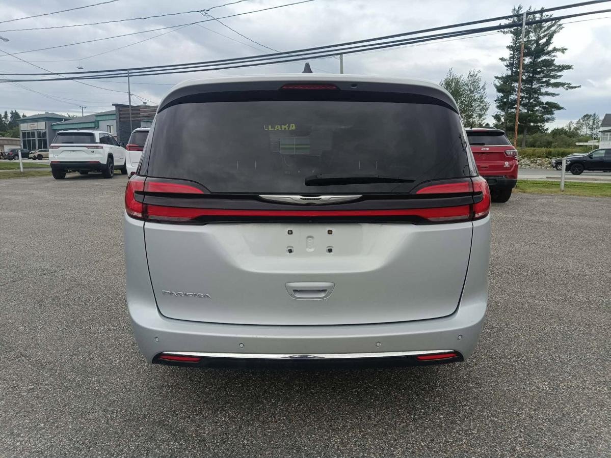 Chrysler Pacifica 2024 Gris Lac Mégantic - photo #7