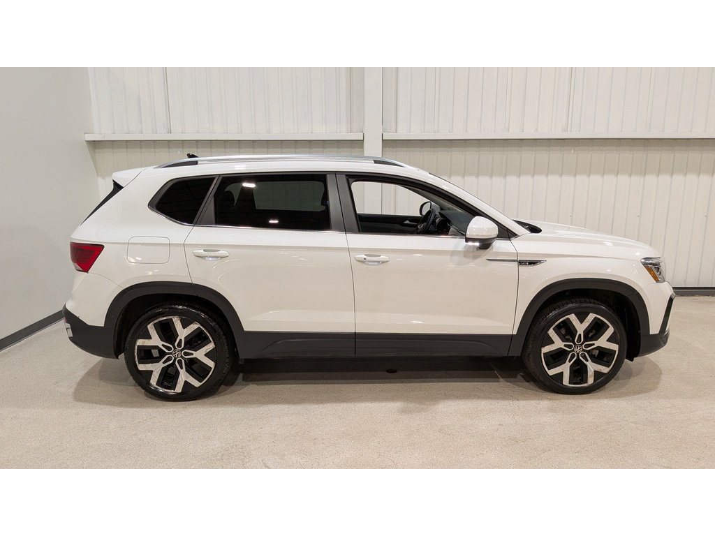 2022 Volkswagen Taos Highline 4MOTION White Val-David - photo #7