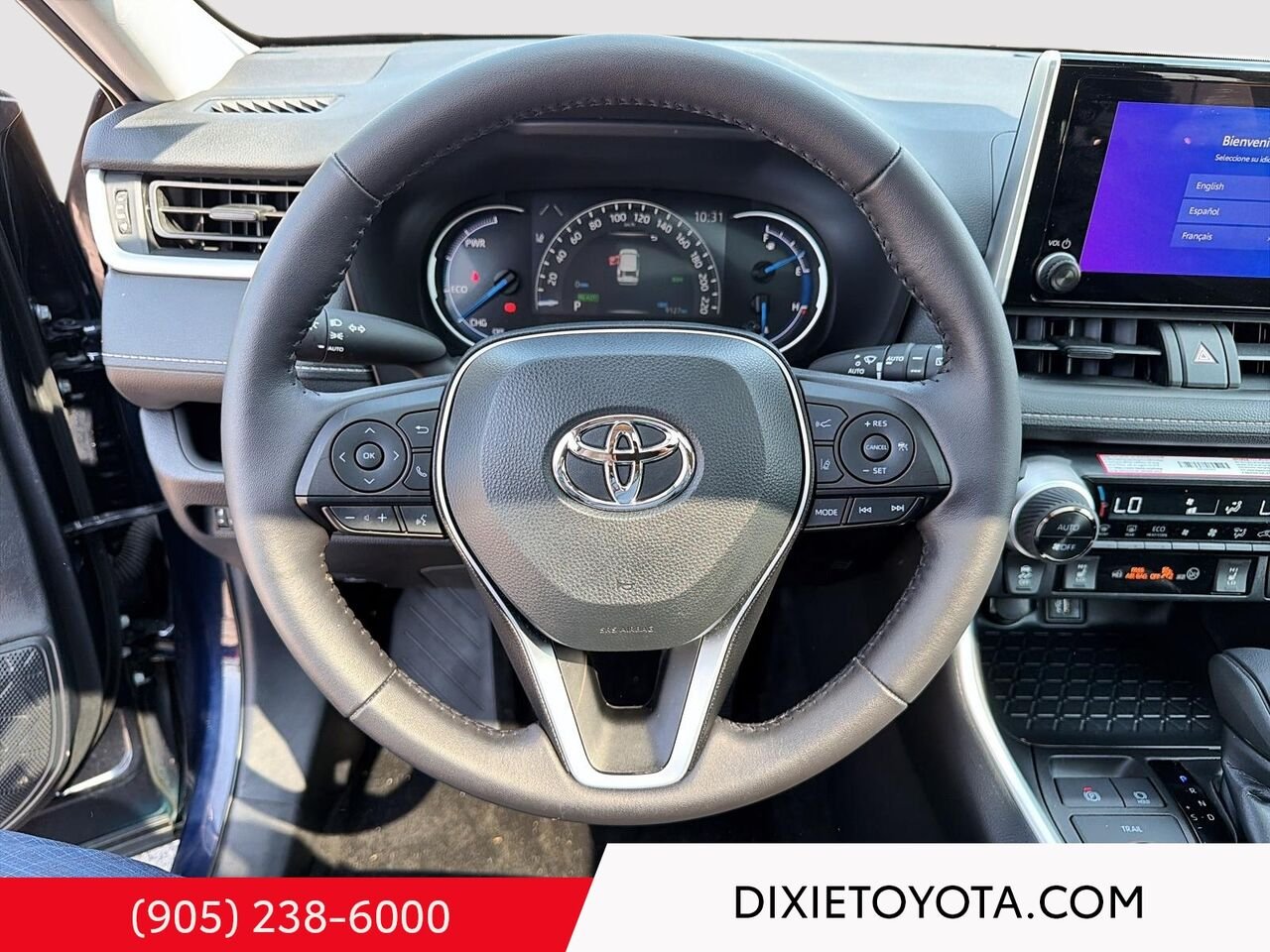 2025 Toyota RAV4 Hybrid XLE AWD / CLEAN CARFAX / HEATED SEATS / MOONROOF / ALLOY WHEELS / CARPLAY AND ANDROID AUTO Blue Mississauga - photo #11