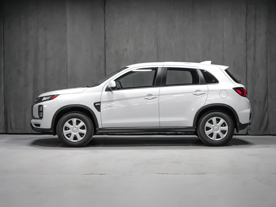 2026 Mitsubishi RVR ES White Diamond
