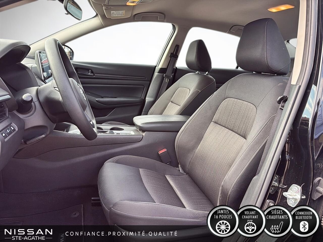 2025 Nissan Altima AWD | DÉRAREUR À DISTANCE | CARPLAY | UN SEUL PROPRIÉTAIRE Black Saint-Jérôme - photo #7