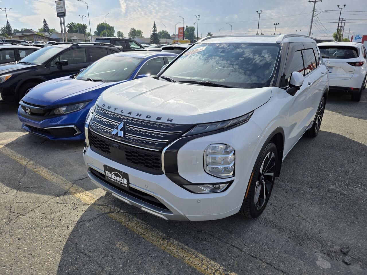 2022 Mitsubishi Outlander GT S-AWC White Rouyn-Noranda - photo #0