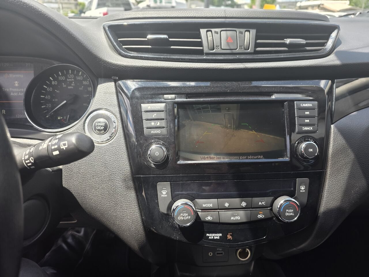 2019 Nissan Qashqai Black  - photo #16