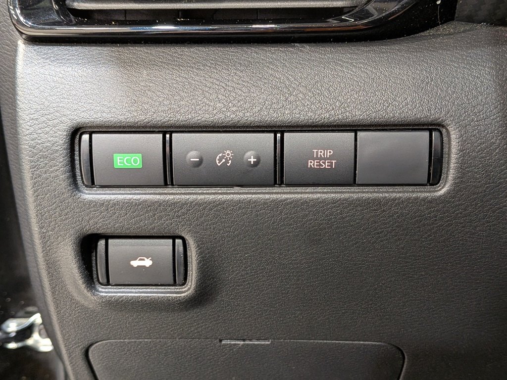 Nissan Sentra SR Manual 2025 Noir Val-David - photo #27