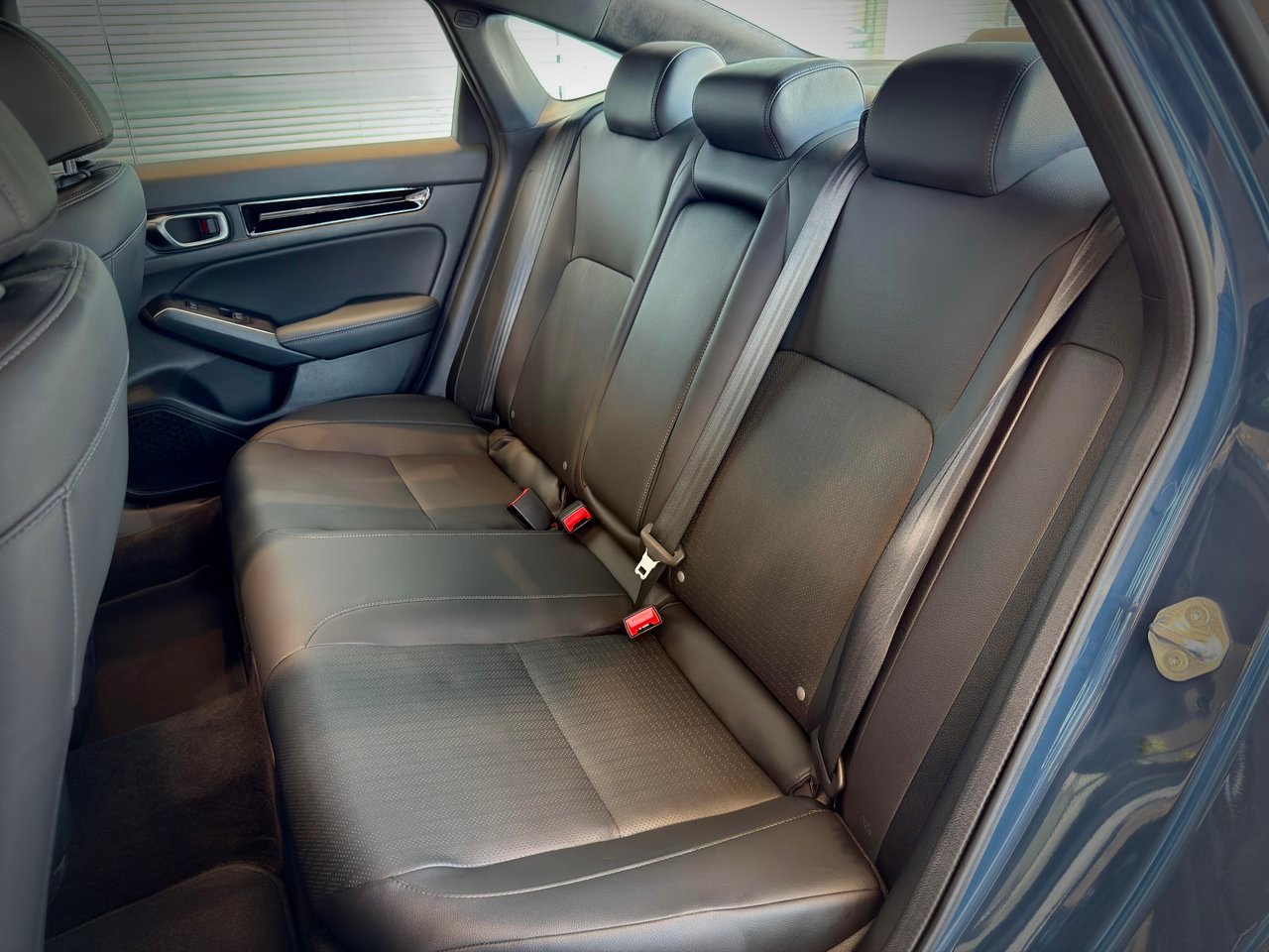 Honda Civic Sedan Hybrid 2025 Bleu Notre-Dame-des-Prairies - photo #16