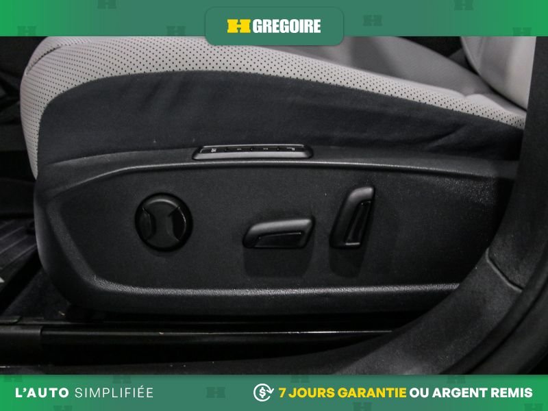 2025 Volkswagen ID.4 Black Blainville - photo #21
