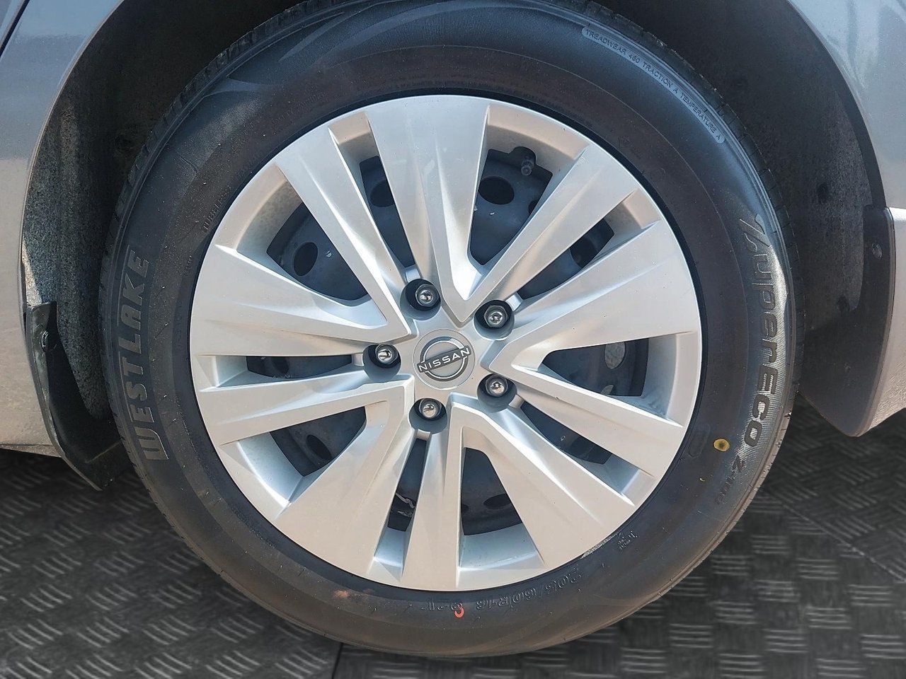 2024 Nissan Sentra VIN 3N1AB8BV9RY212780 GRIS POUDRE MÉTALLISÉ(KAD) MÉTALLISÉE Baie-Comeau - photo #6
