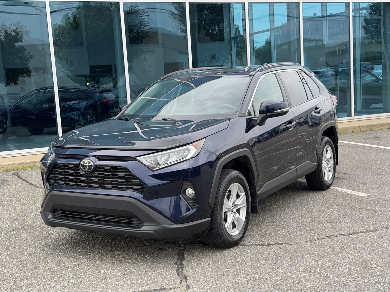 2020 Toyota RAV4 Blue Ste-Marie - photo #2