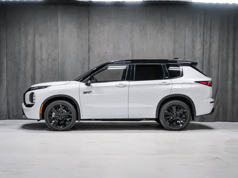 2026 Mitsubishi Outlander Plug-In Hybrid GT NOIR White Diamond/Black Roof