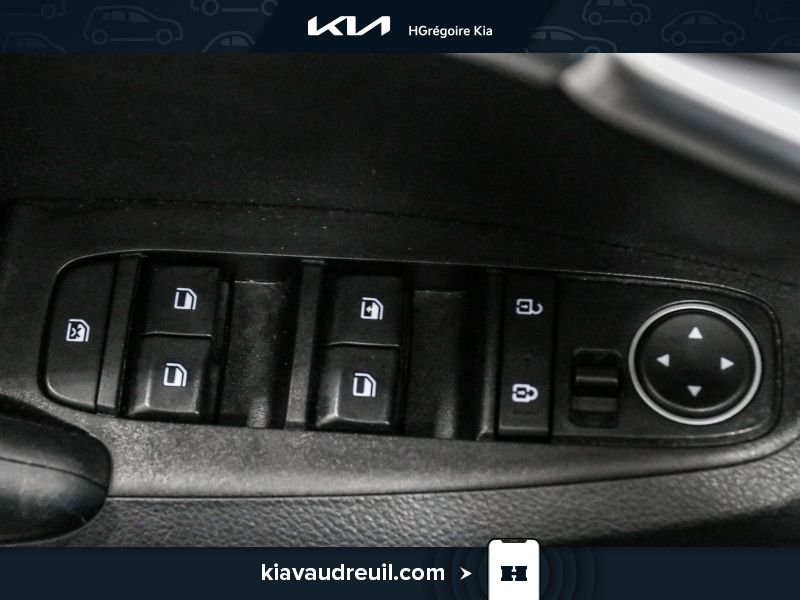 2022 Kia Seltos Blue Laval - photo #10