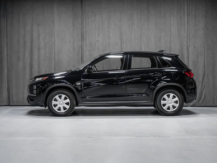 2026 Mitsubishi RVR ES Labrador Black