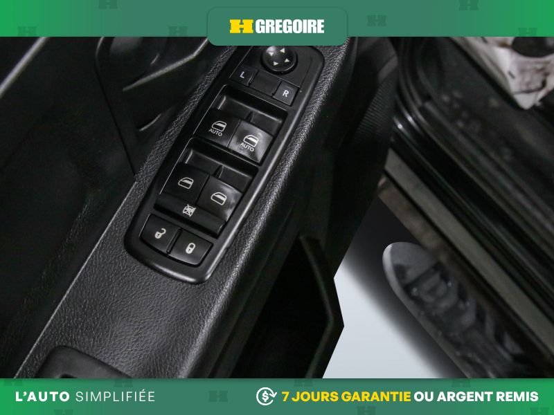 Ram 1500 729088 | ST AWD AUTO A/C GR ELECT MAGS CAM RECUL BLUETOOTH 2019 Noir Laval - photo #18