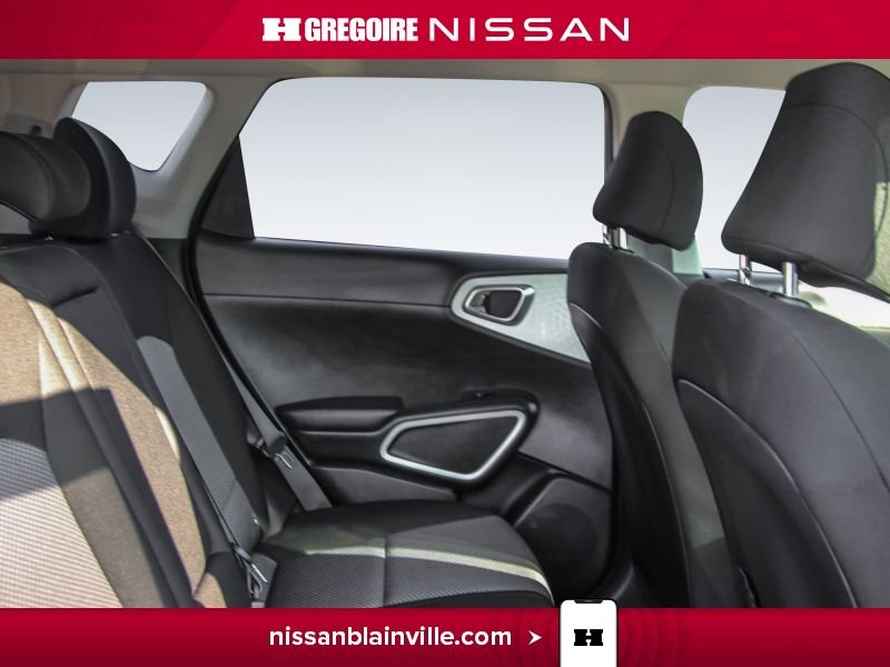 2022 Kia Soul Laval - photo #23