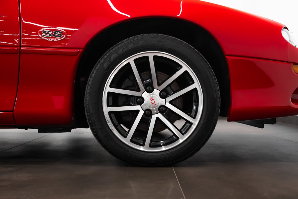 2002 Chevrolet Camaro SS PRIX EN USD *CAR IN MILES * Red Montreal - photo #9