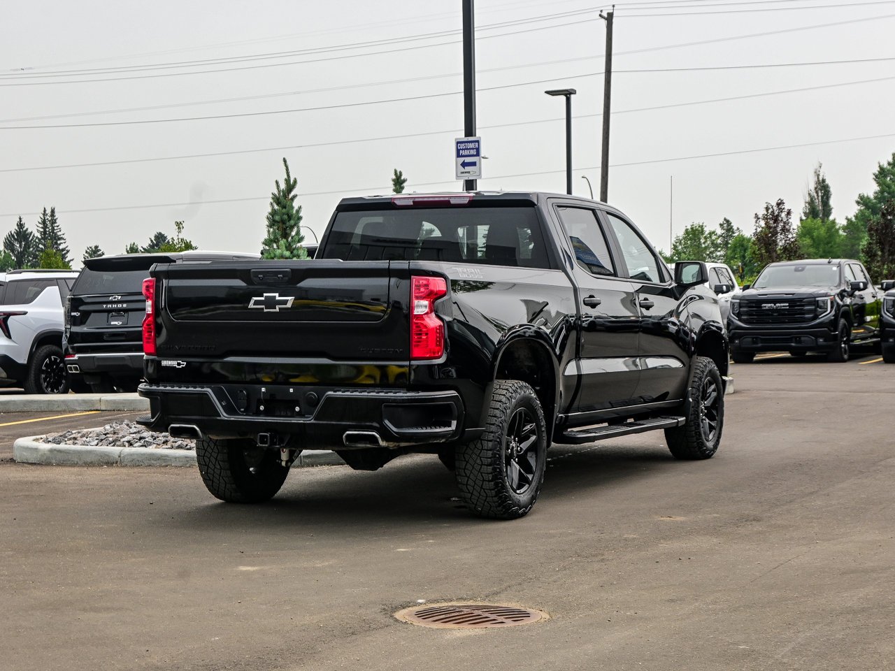 2025 Chevrolet Silverado 1500 4WD Crew Cab 147 Custom Trail Boss Black Sherwood Park - photo #12