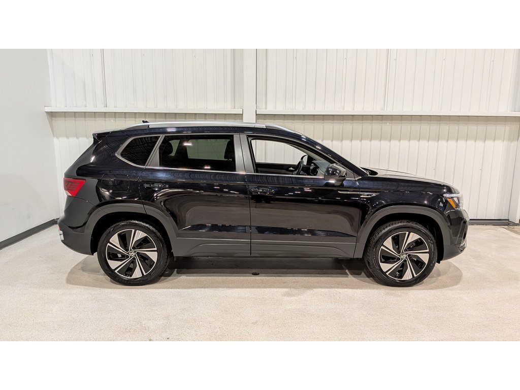 Volkswagen Taos Comfortline 4MOTION 2024 Noir Val-David - photo #6