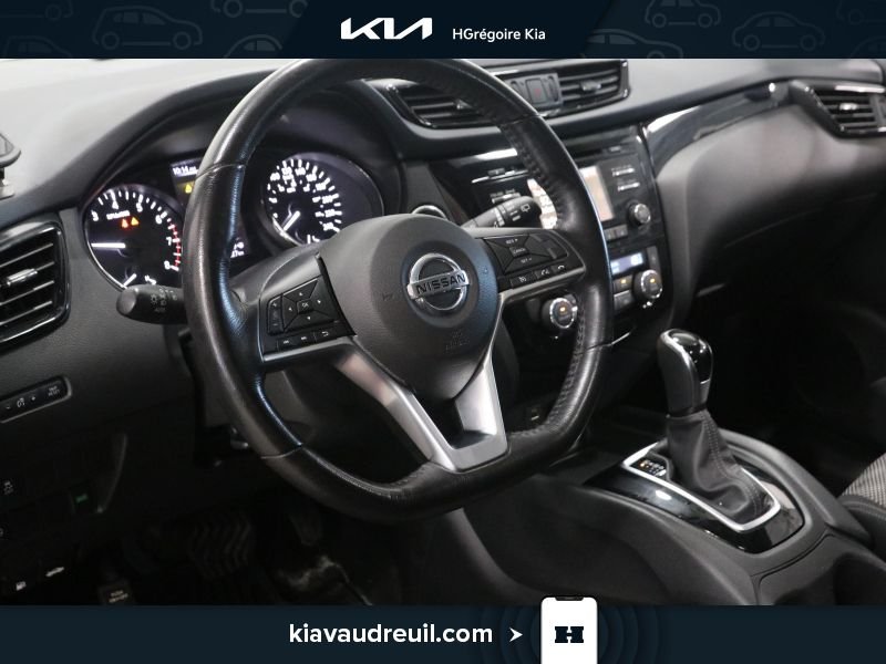 Nissan Qashqai 2017 Laval - photo #9