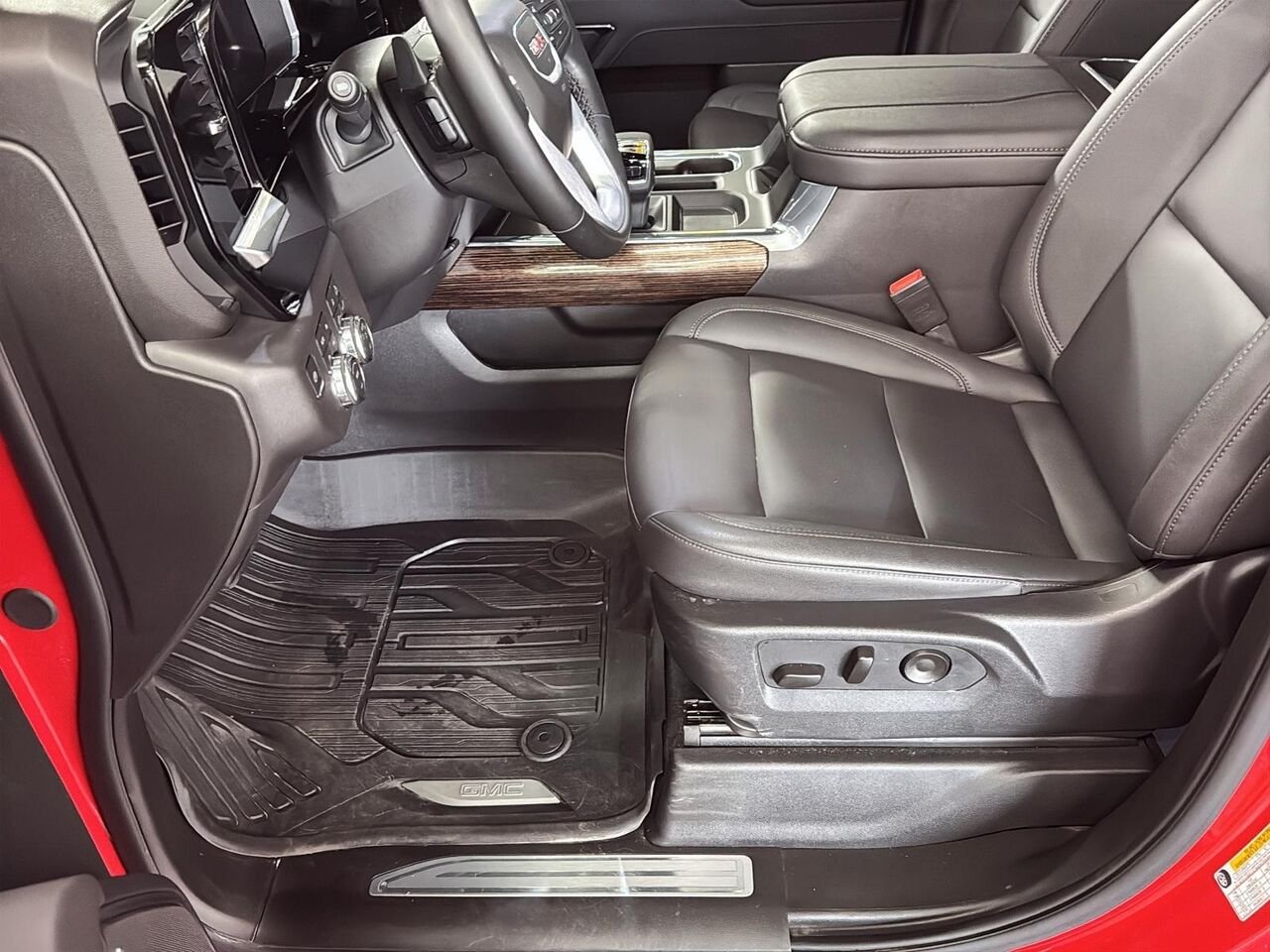 GMC Sierra 1500 Elevation cabine multiplace 4RM 157 po 2026 ROUGE CARDINAL Saint-Hyacinthe - photo #8