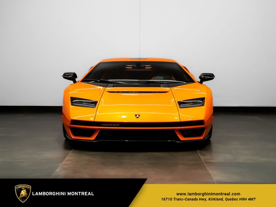 2022 Lamborghini Countach 2022 Orange